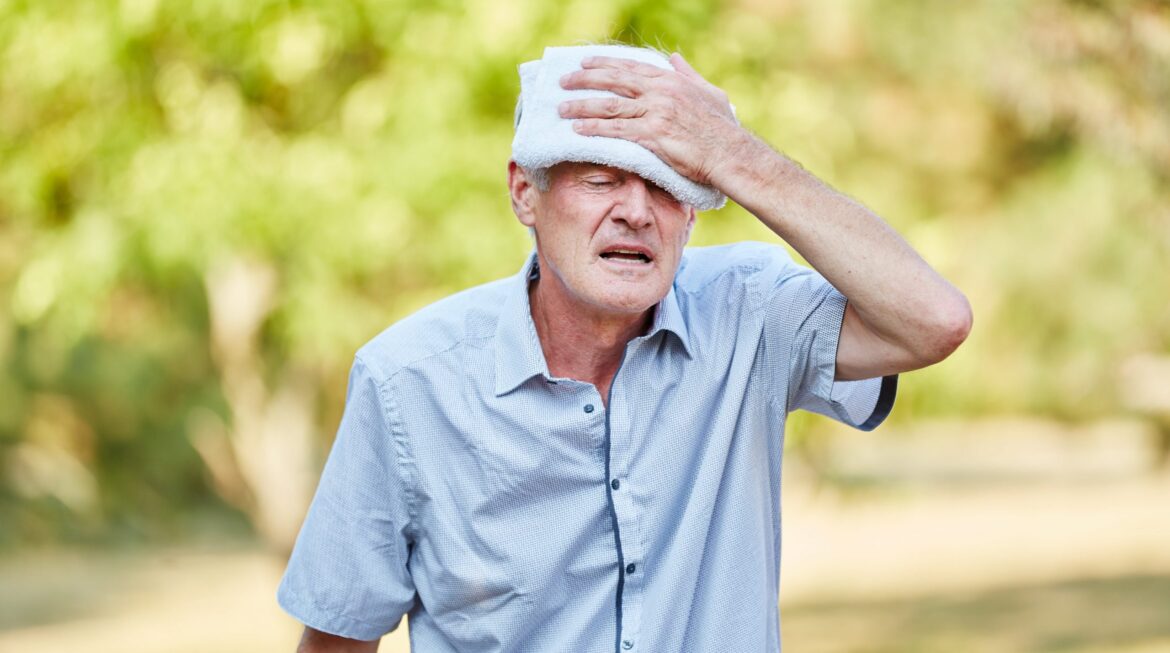 Risk of Dehydration for Seniors Increases During  Heat Wave