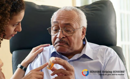 Managing Senior Medications: 10 Tips to Keep Track of Your Senior Parent’s Medications